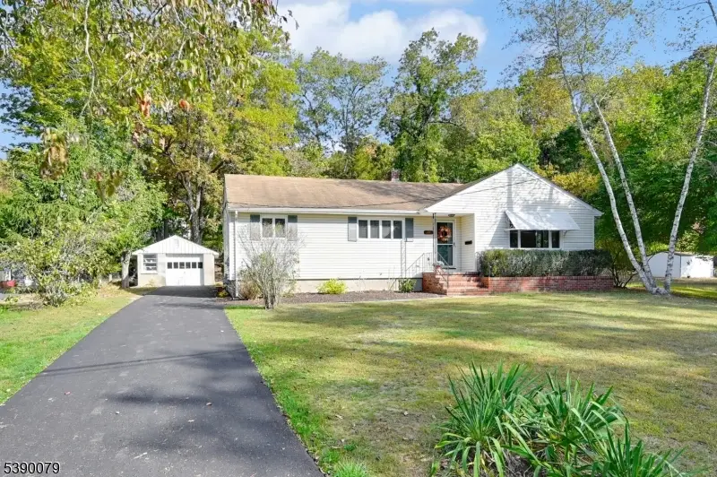 18 Colfax Ave, Wanaque, NJ 07465 - Image #2