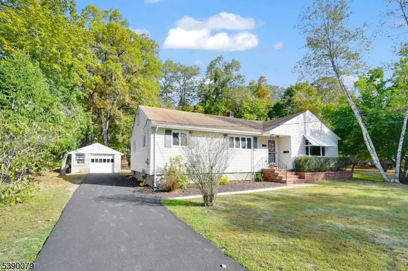 18 Colfax Ave, Wanaque, NJ 07465 - Image #3