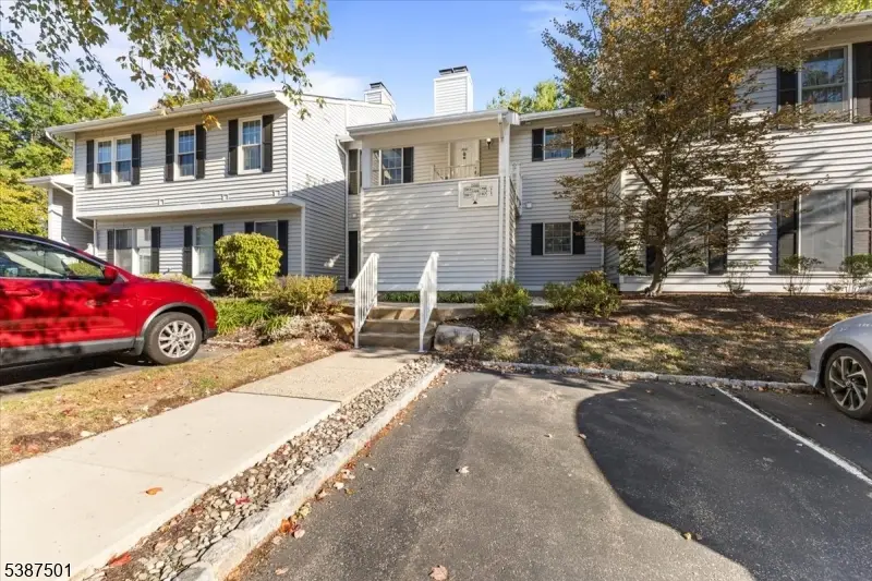 200 Milkweed Ct, Readington Township, NJ 08887 - Image #3