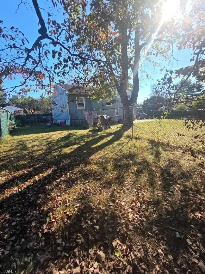 218 Schillaci Ln, South Plainfield, NJ 07080 - Image #3