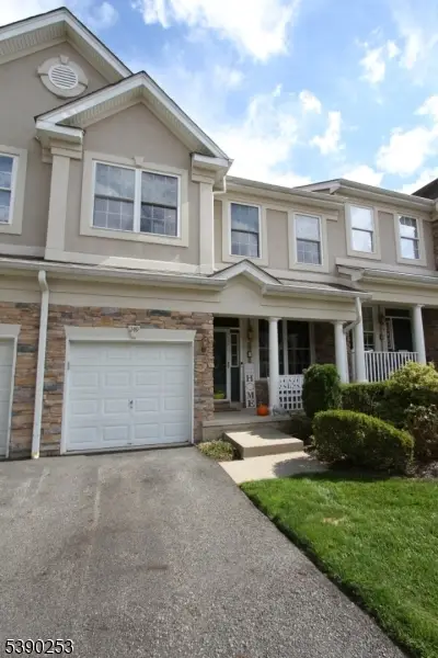 249 Levinberg Ln, Wayne, NJ 07470 - Image #2