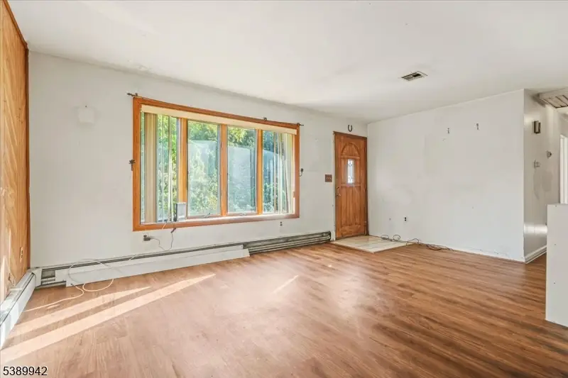 449 Otterhole Rd, West Milford, NJ 07480 - Image #3