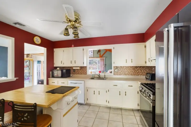 133 Roseville Rd, Byram Township, NJ 07821 - Image #3