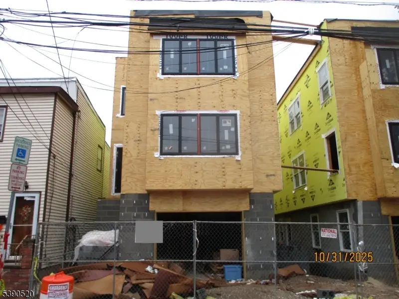 682 N 7th Street, Newark, NJ 07107 - #3