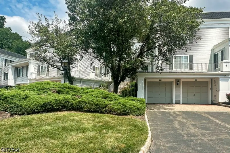 146 Riveredge Dr, Chatham Township, NJ 07928 - Image #2