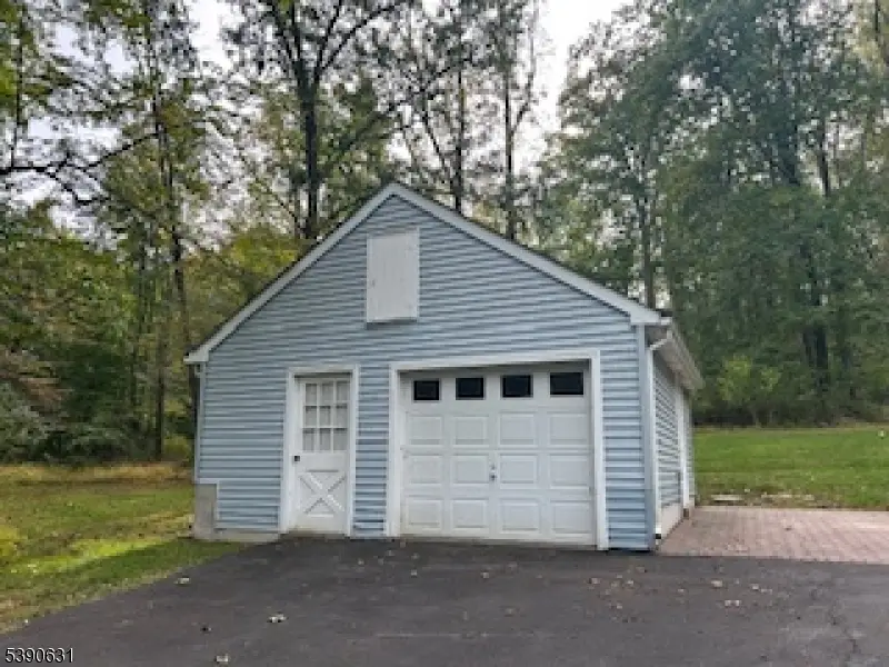 368 Strotz Rd, Bethlehem Township, NJ 08802 - Image #1