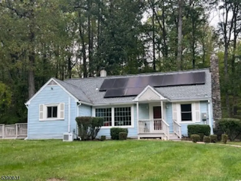 368 Strotz Rd, Bethlehem Township, NJ 08802 - Image #2