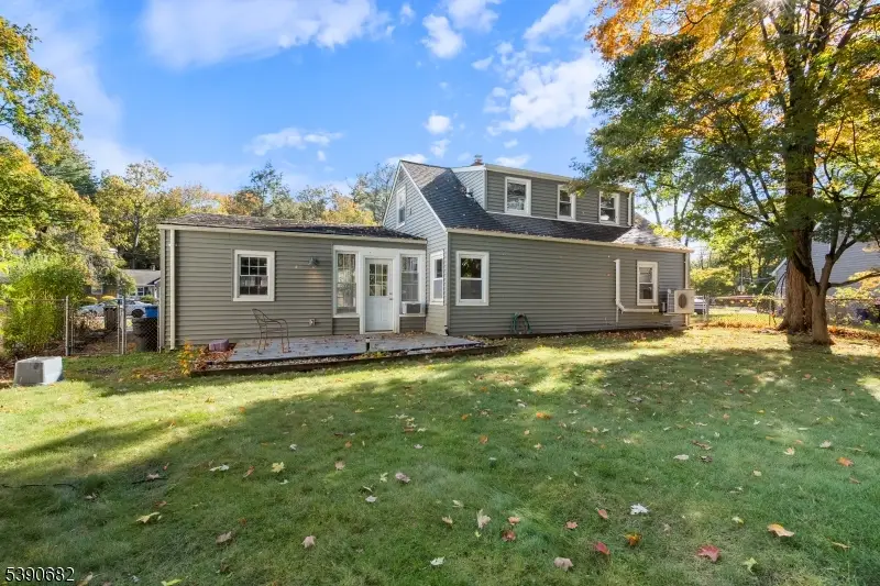 26 Brookside Ave, Pequannock Township, NJ 07444 - Image #2