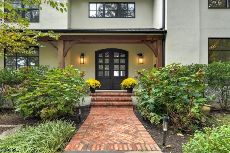 17 Crystal Rd, Mountain Lakes, NJ 07046 - Image #2