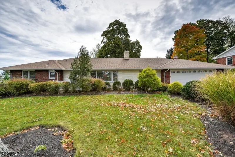 811 Brooklyn Ave, Raritan, NJ 08869 - Image #1
