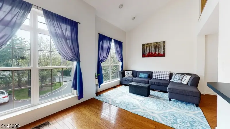 103 Rock Creek Dr, Clifton, NJ 07014 - Image #3