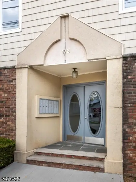 176 Chestnut St #203, Nutley, NJ 07110 - Image #3