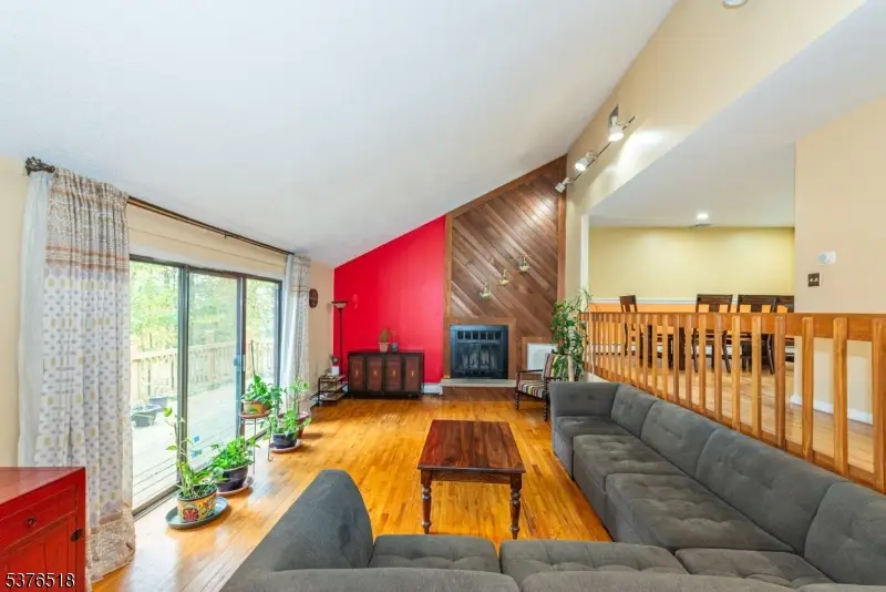 72 Flanders Drakestown Rd, Flanders, NJ 07836 - Image #2