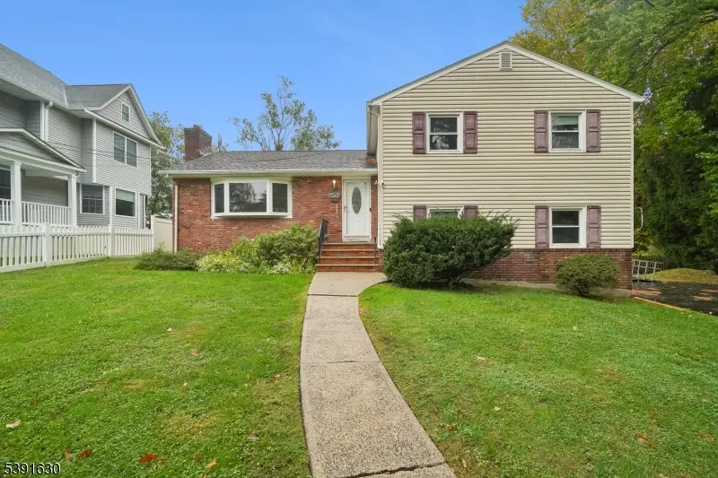 2 Pine St, Cranford, NJ 07016 - Image #1