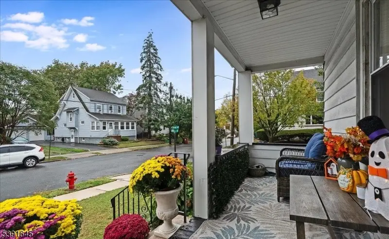 25 Woodland Ave, Nutley, NJ 07110 - Image #3