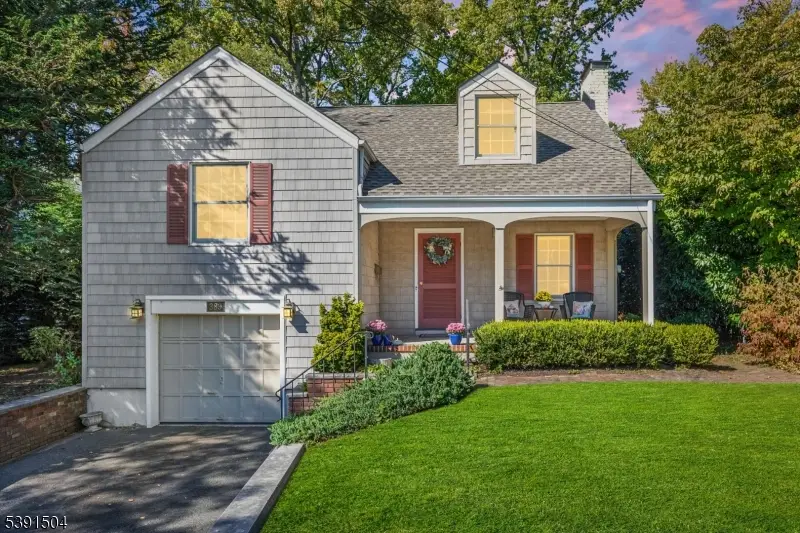 383 Lincoln Ave E, Cranford, NJ 07016 - Image #1