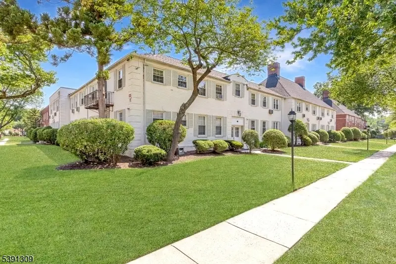 30 C Parkway Village #C, Cranford, NJ 07016 - Image #1