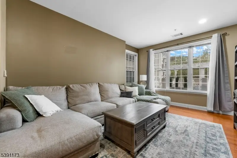 7110 Coventry Ct, Riverdale, NJ 07457 - Image #3