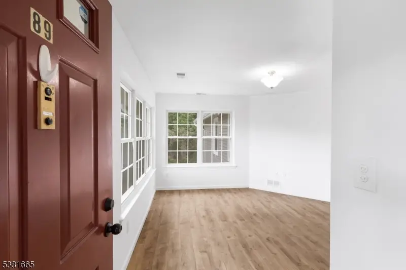 89 Pennsylvania Way, North Brunswick, NJ 08902 - Image #2