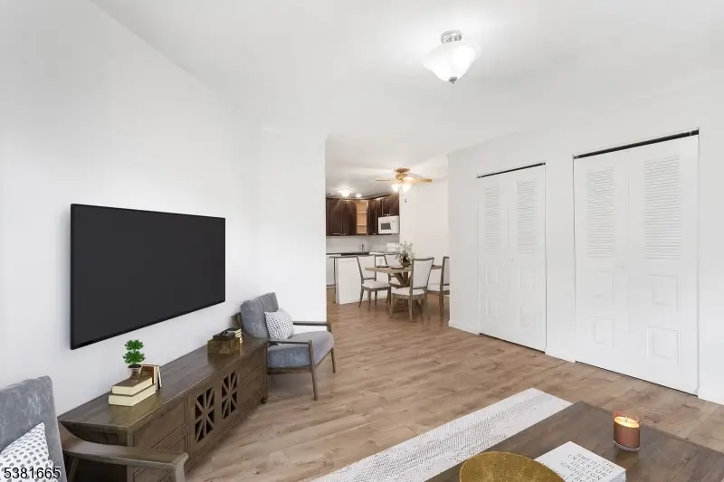 89 Pennsylvania Way, North Brunswick, NJ 08902 - Image #3