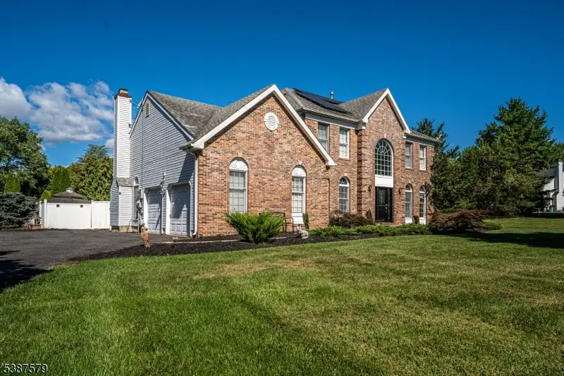 5 Rachel Court, Stewartsville, NJ 08886 - Image #2