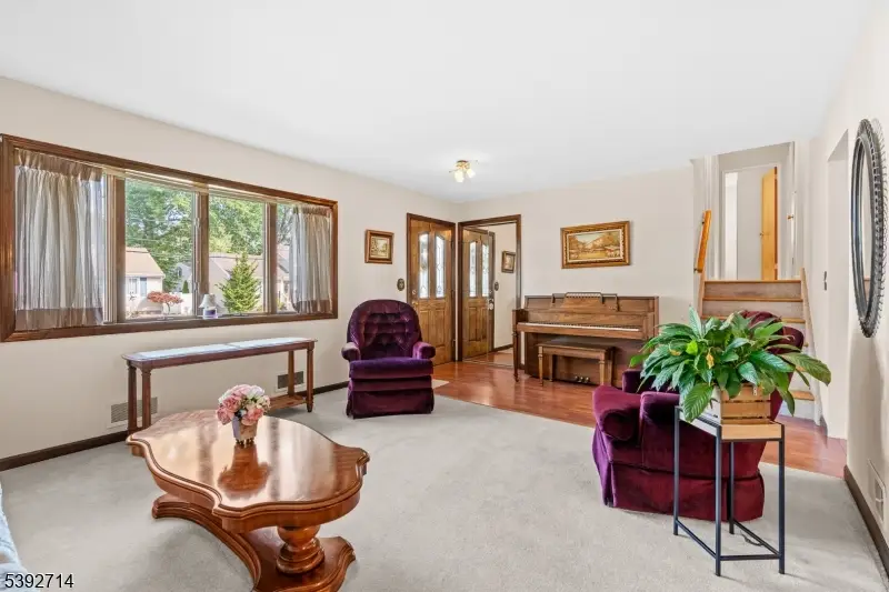 1405 Kent Pl, Linden, NJ 07036 - Image #2