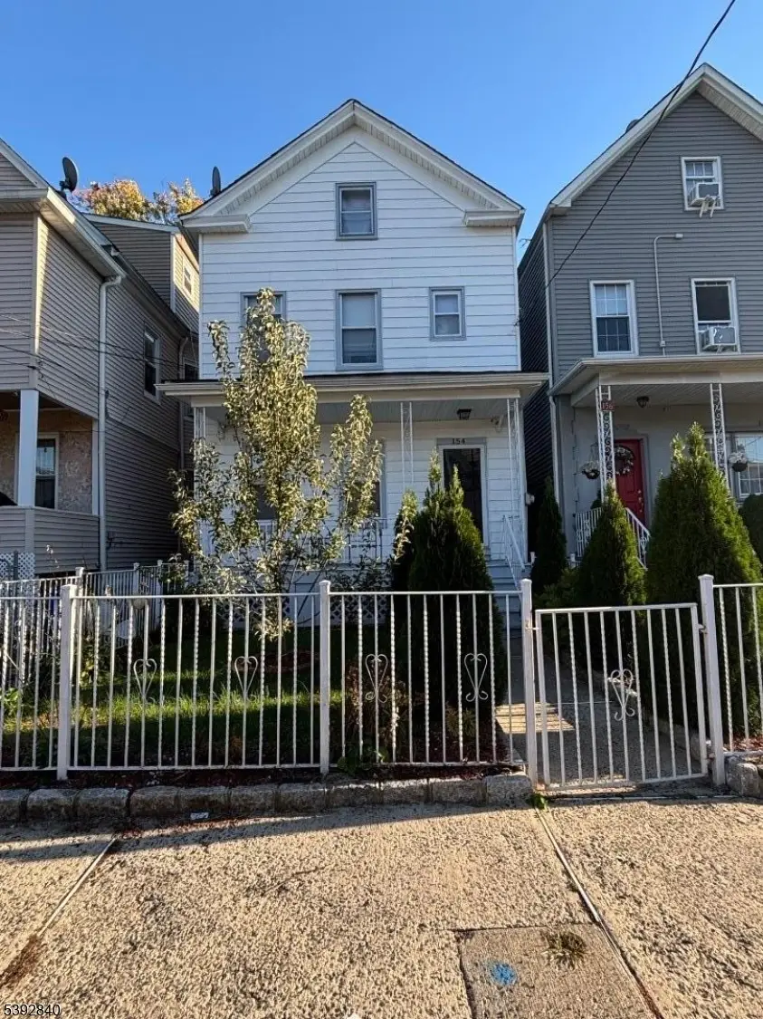 154 Sayre St, Elizabeth, NJ 07208 - Image #1