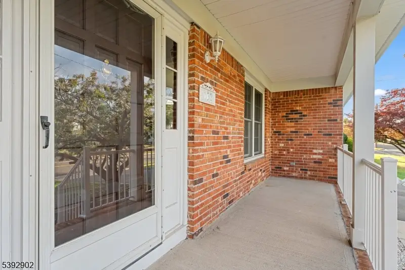 132 Harris Ave, Middlesex, NJ 08846 - Image #3