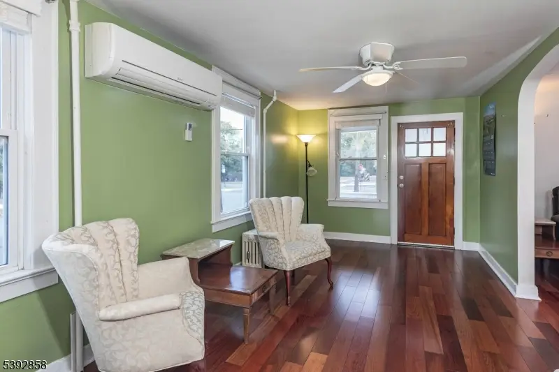 25 Canal St, Raritan, NJ 08869 - Image #3