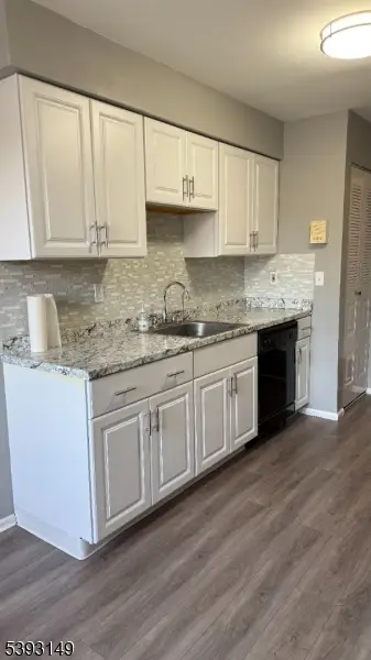 324 Sharon Garden Ct, Woodbridge, NJ 07095 - #3