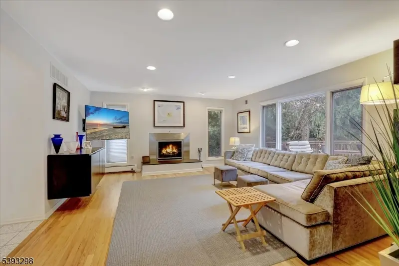 23 Eli Cir, Morganville, NJ 07751 - Image #3