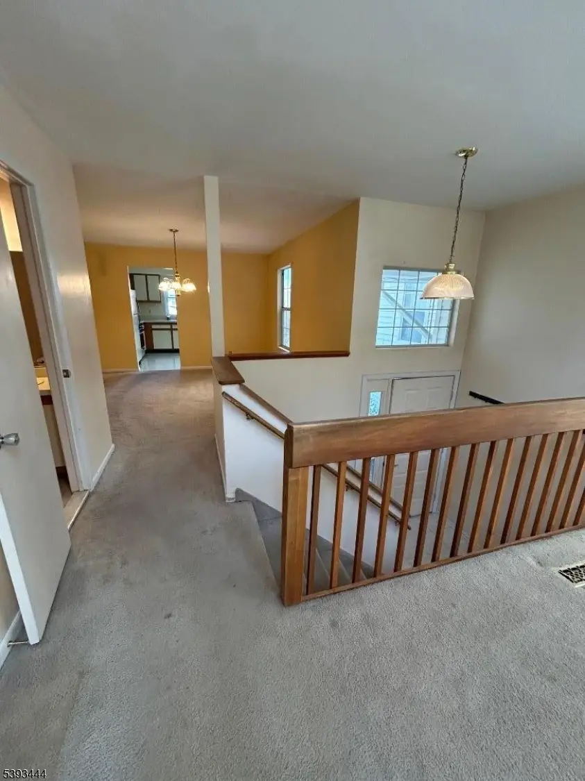 43 Rhea Run, Hampton Township, NJ 07860 - Image #3