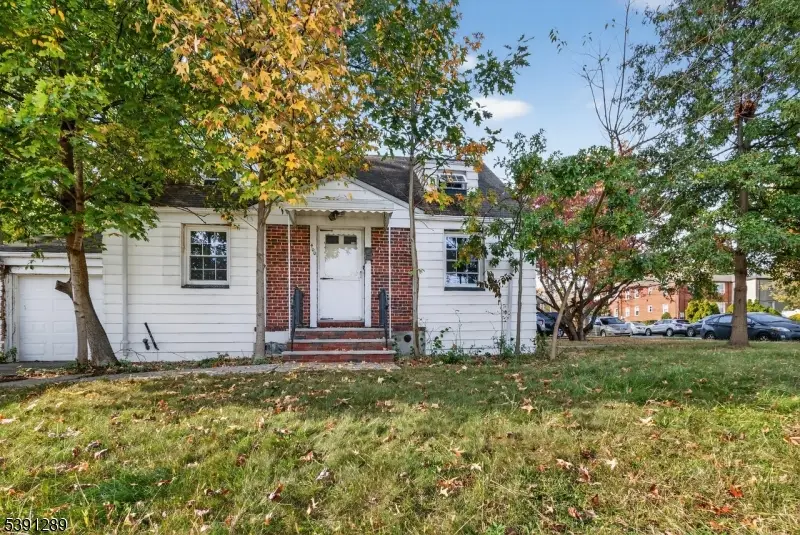 400 Douglas Rd, Roselle, NJ 07203 - Image #2