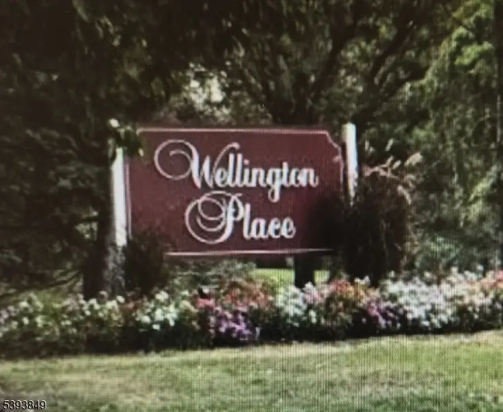 702 Wellington Pl #2, Matawan, NJ 07747 - Image #1