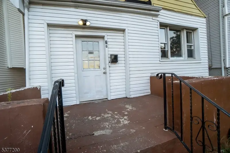 65 N Grove St, East Orange, NJ 07017 - Image #2