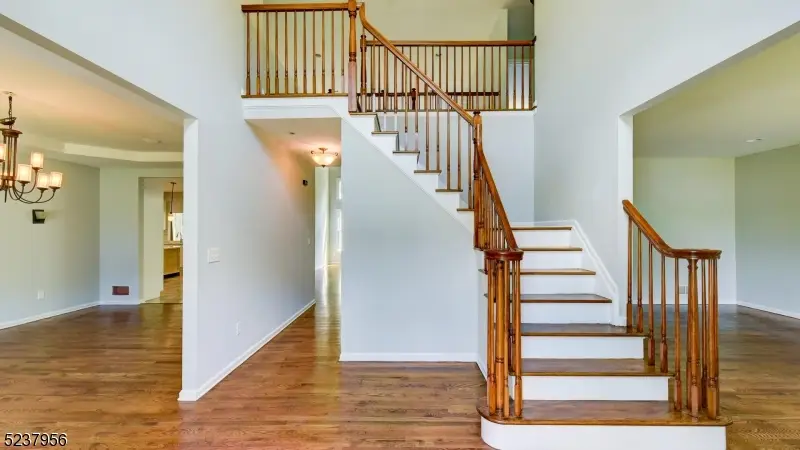 15 Berry Ct, Mount Olive, NJ 07836 - Image #2