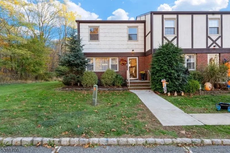 30 Tudor Pl, Mount Olive, NJ 07828 - Image #1