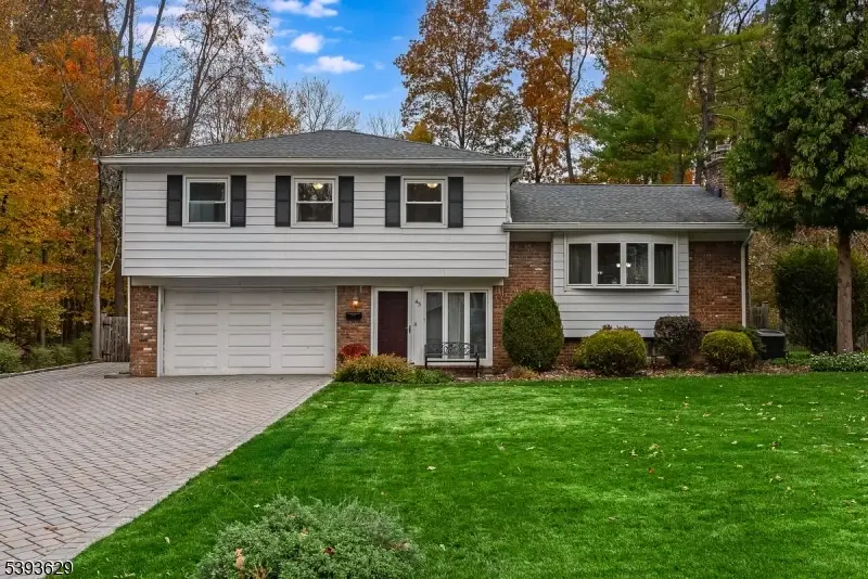 45 Wilson Dr, Berkeley Heights, NJ 07922 - Image #1