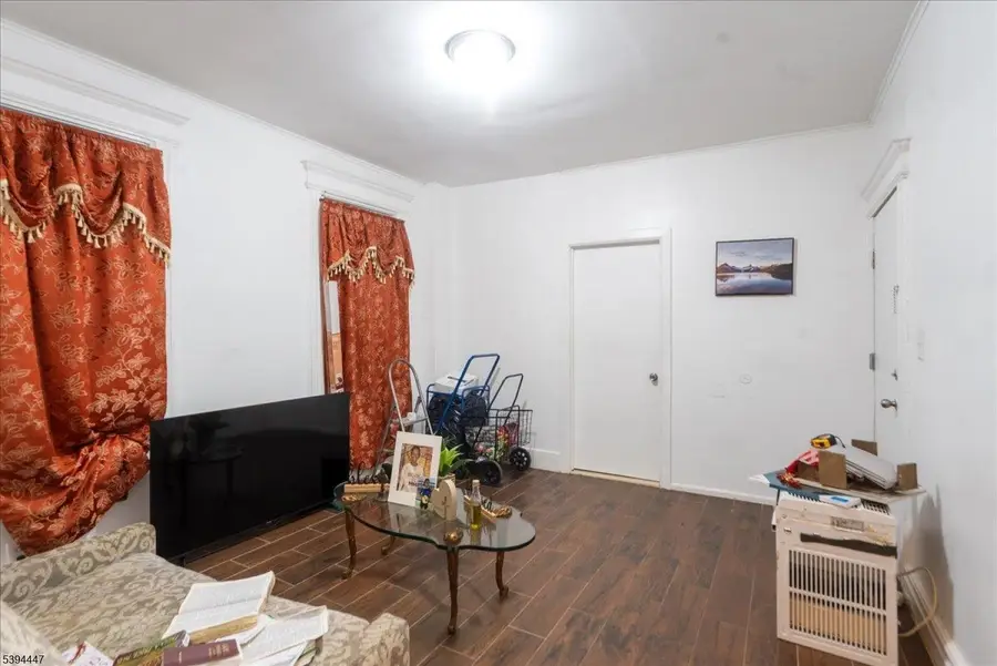 552 Norwood St, East Orange, NJ 07018 - Image #3