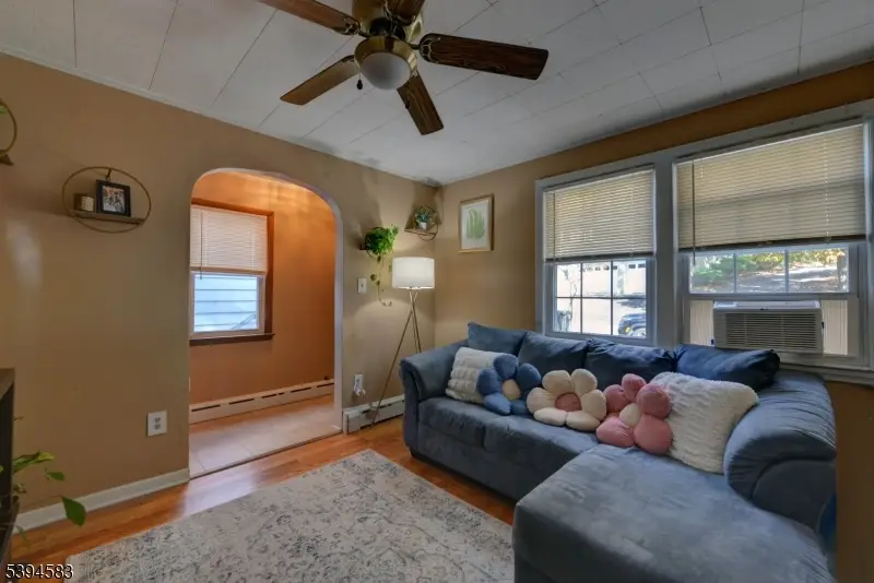 332 Elmira Trl, Hopatcong, NJ 07843 - Image #2