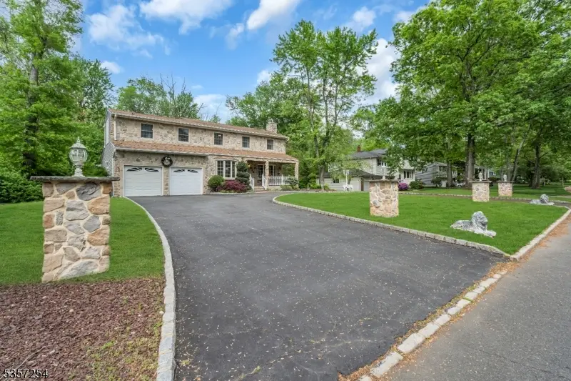30 Robbins Ave, Berkeley Heights, NJ 07922 - Image #2