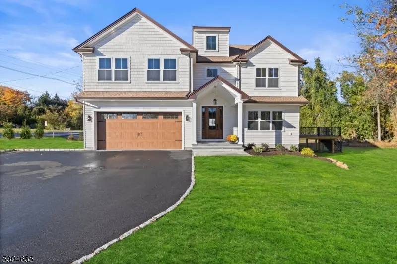 1 Willow Pl, East Hanover, NJ 07936 - Image #1