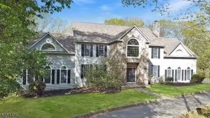 49 Morning Star Dr, Sparta, NJ 07871 - Image #2