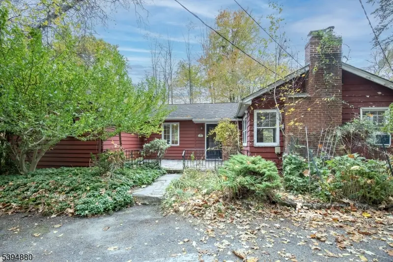 65 South Rd, Chester Township, NJ 07930 - Image #2