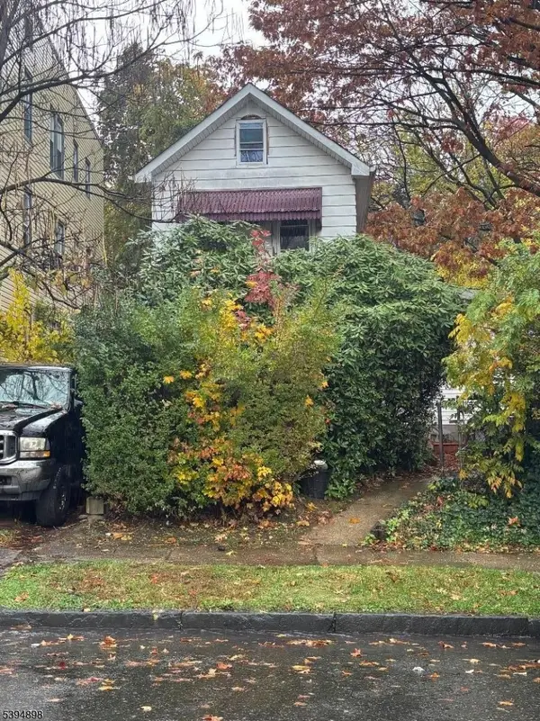 144 Shepard Ave, East Orange City, NJ 07018