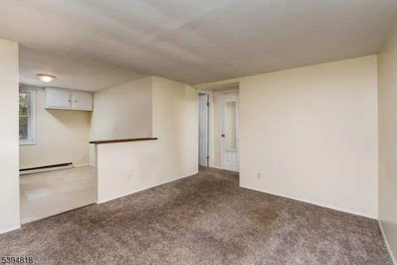 27 Lincoln Rd, Kinnelon, NJ 07405 - Image #2