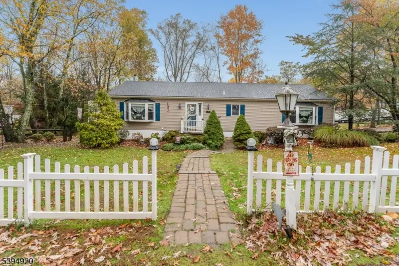 117 Brendona Ave, Hopatcong, NJ 07843 - Image #1