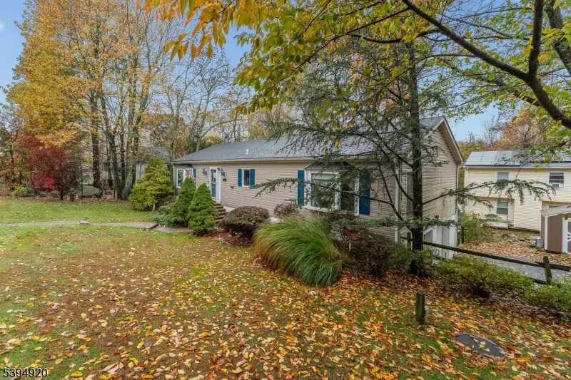 117 Brendona Ave, Hopatcong, NJ 07843 - Image #2