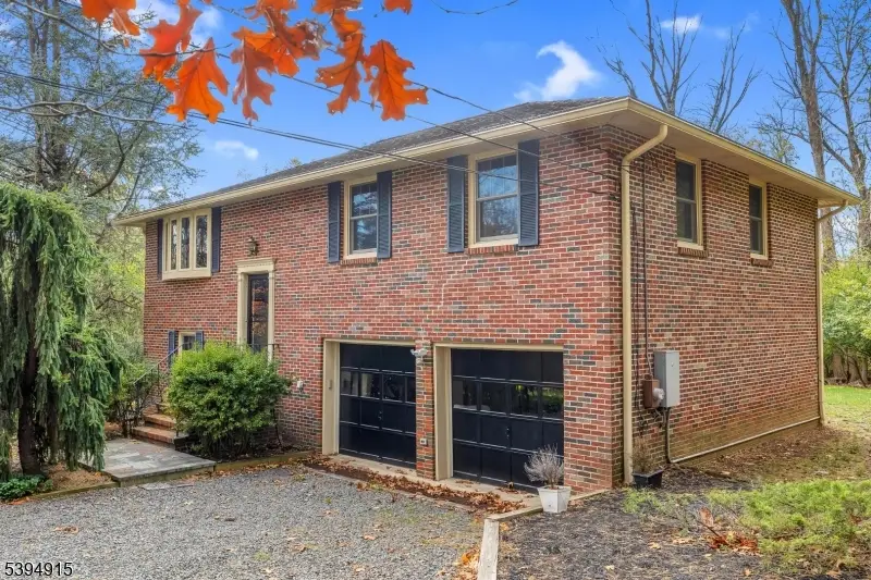39 Old Stirling Rd, Warren, NJ 07059 - Image #3