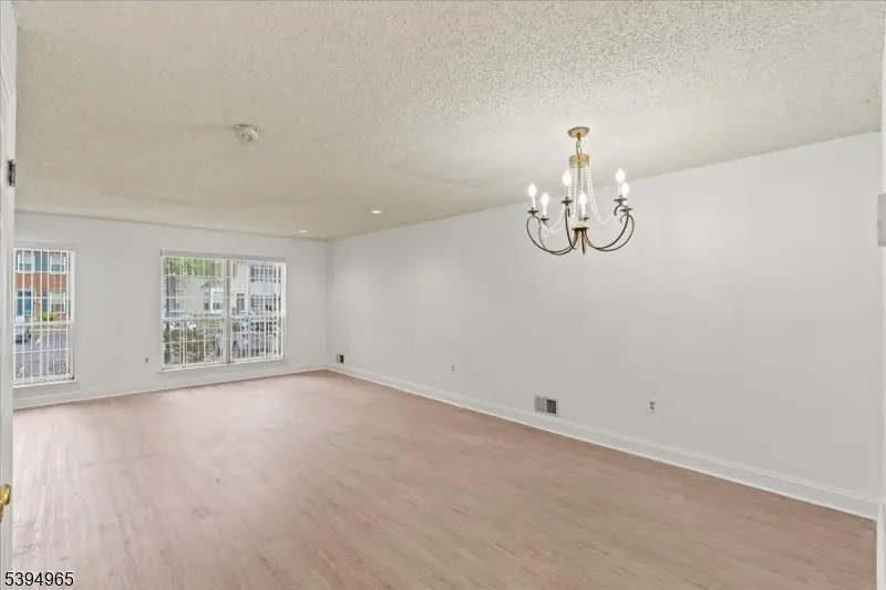 22 Balboa Ln #3806, Franklin Park, NJ 08823 - Image #3